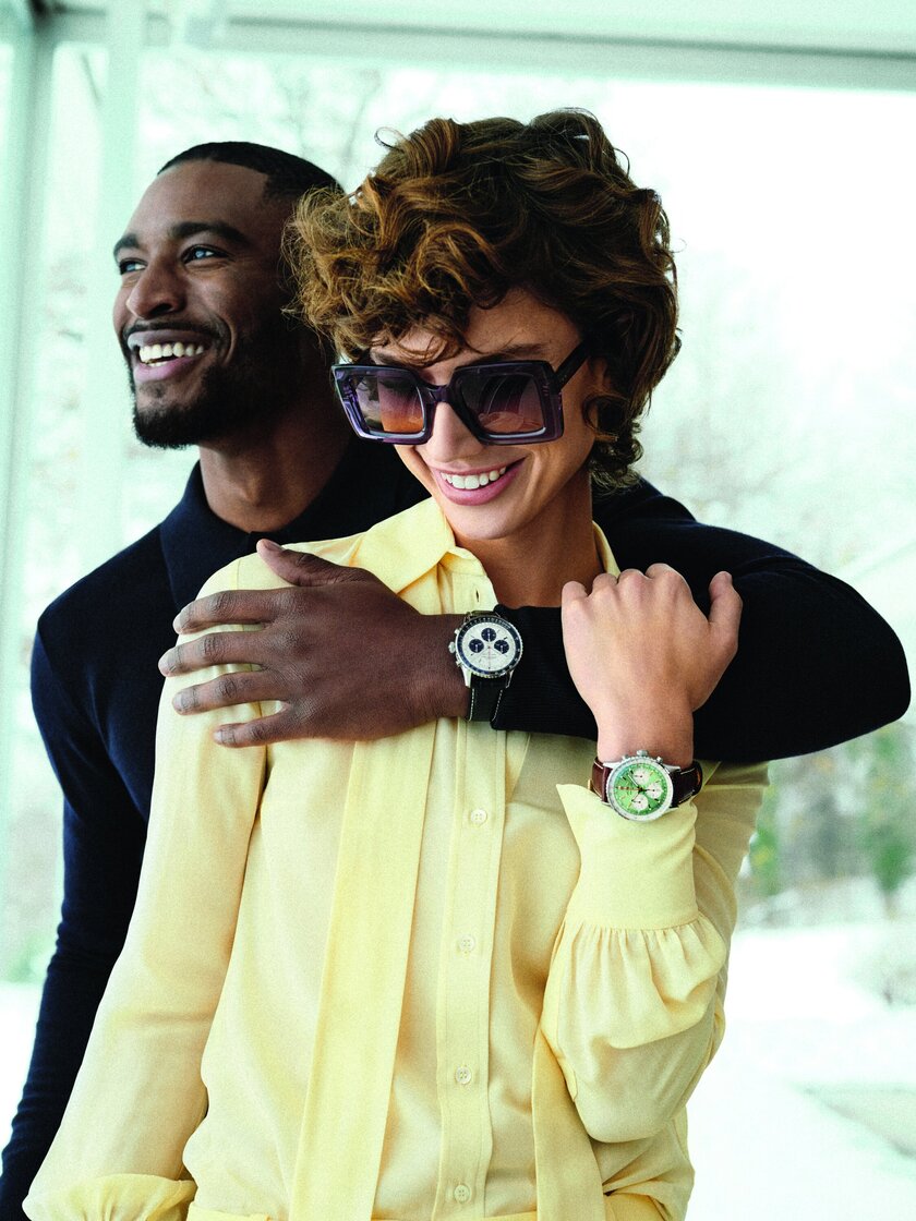 94_Lifestyle_NavitimerB01Chronograph4341_Ref_AB0138241G1P1AB0139211L1P1_CMYK.jpg