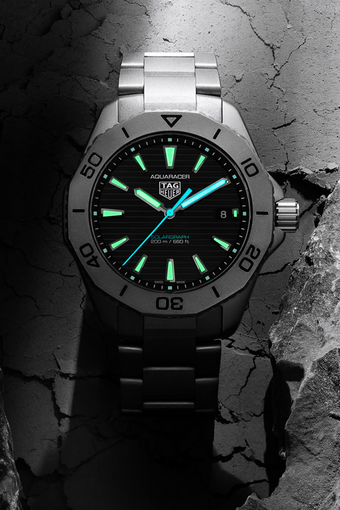 shot-tag-heuer-solargraph.png