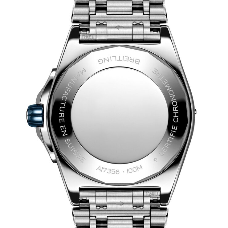 Breitling horloge met een kast in staal, met een wijzerplaat in het blauw en een diameter van 38 mm