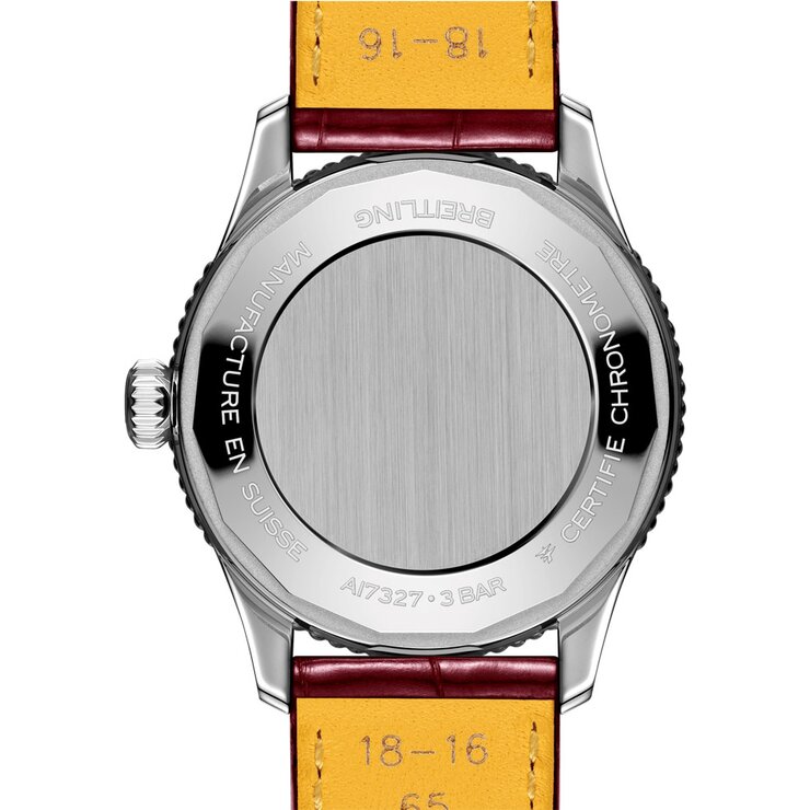 Breitling horloge met een kast in staal, met een wijzerplaat in het beige en een diameter van 36 mm