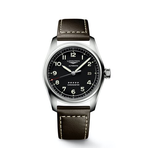Longines horloge met een kast in staal, met een wijzerplaat in het zwart en een diameter van 40 mm