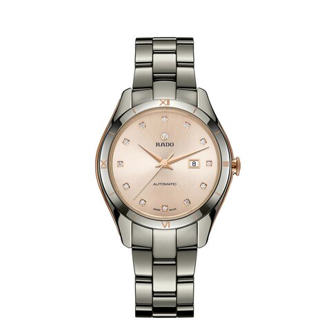 Rado horloge met een kast in keramiek, met een wijzerplaat in het rosé met briljant en een diameter van 36 mm