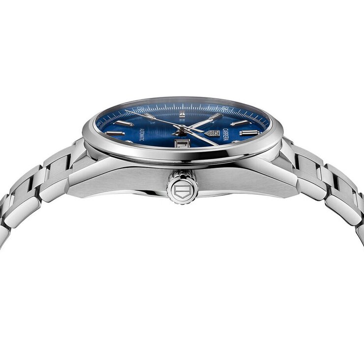 TAG Heuer horloge met een kast in staal, met een wijzerplaat in het blauw en een diameter van 41 mm