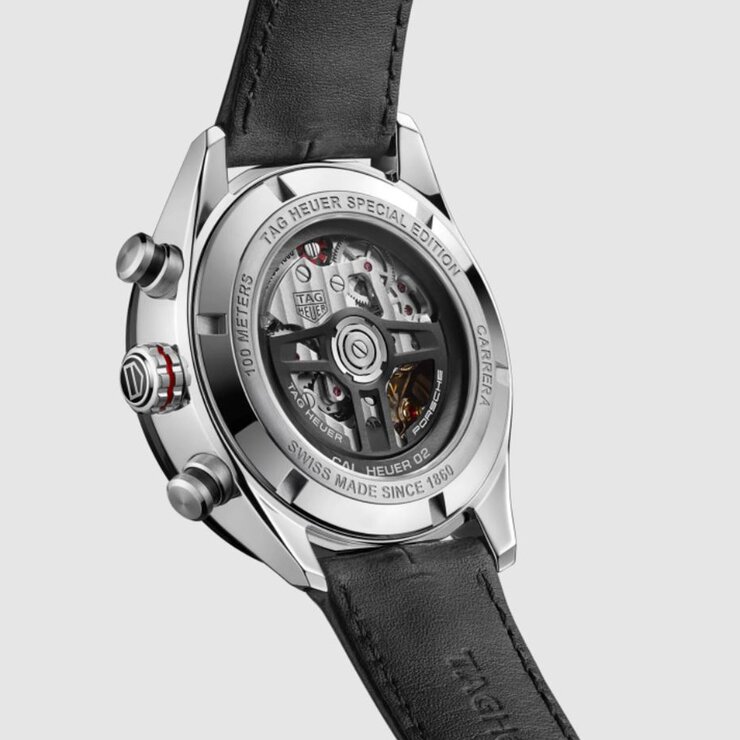 TAG Heuer horloge met een kast in staal, met een wijzerplaat in het grijs en een diameter van 44 mm