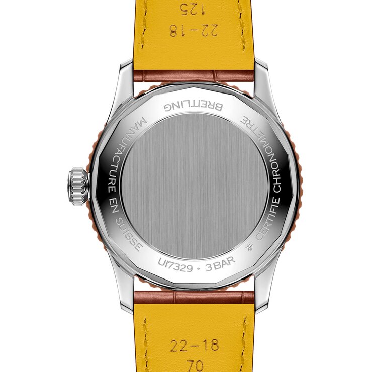 Breitling horloge met een kast in staal, met een wijzerplaat in het beige en een diameter van 41 mm