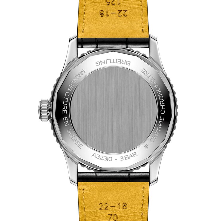 Breitling horloge met een kast in staal, met een wijzerplaat in het zwart en een diameter van 41 mm