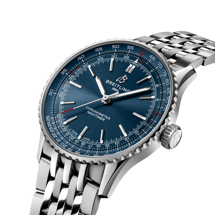 Breitling horloge met een kast in staal, met een wijzerplaat in het blauw en een diameter van 41 mm