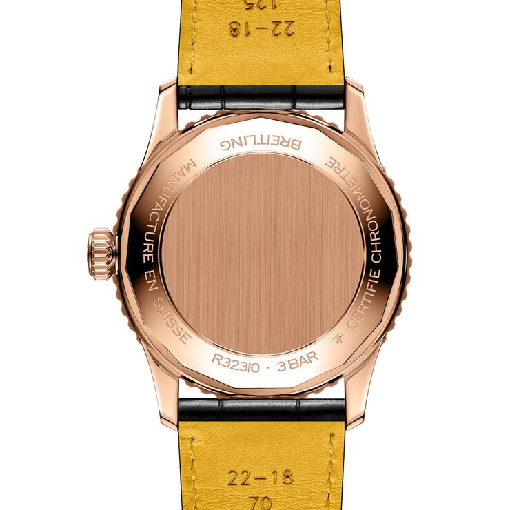 Breitling horloge met een kast in rosé goud, met een wijzerplaat in het groen en een diameter van 41 mm