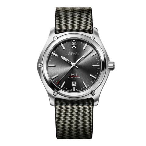 Ebel horloge met een kast in staal, met een wijzerplaat in het grijs en een diameter van 42 mm