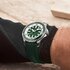 Breitling horloge met een kast in staal, met een wijzerplaat in het groen en een diameter van 44 - thumb