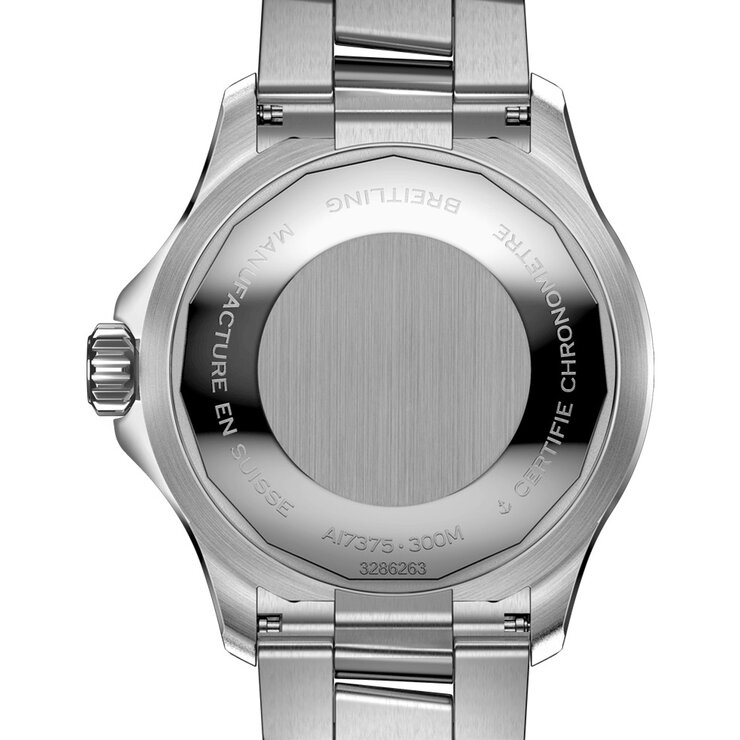 Breitling horloge met een kast in staal, met een wijzerplaat in het blauw en een diameter van 42 mm