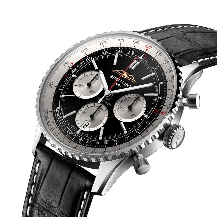 Breitling horloge met een kast in staal, met een wijzerplaat in het zwart en een diameter van 43