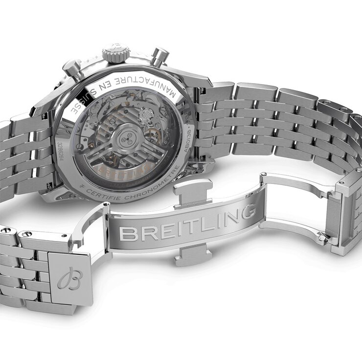 Breitling horloge met een kast in staal, met een wijzerplaat in het zilver en een diameter van 43