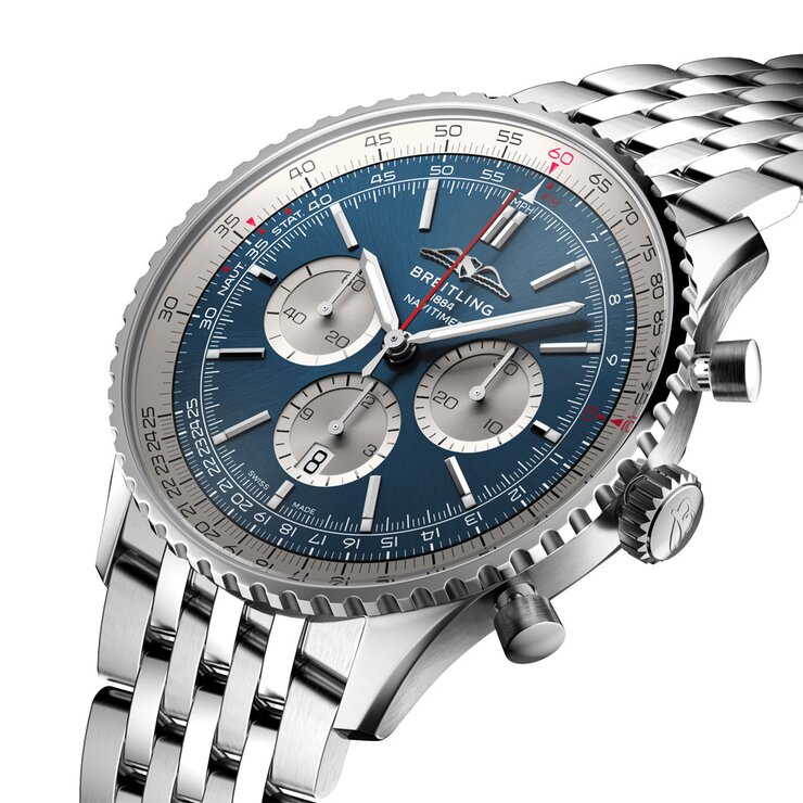 Breitling horloge met een kast in staal, met een wijzerplaat in het blauw en een diameter van 46