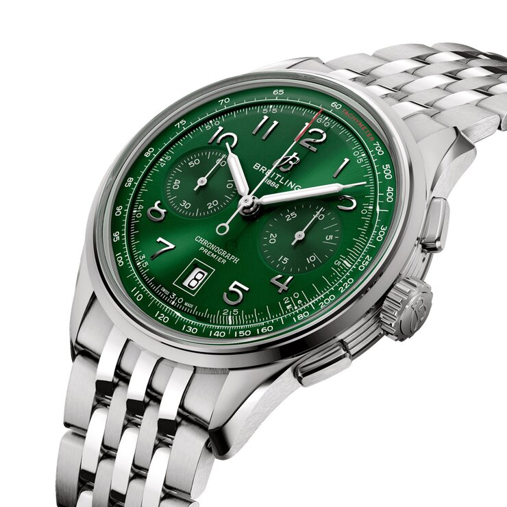 Breitling horloge met een kast in staal, met een wijzerplaat in het groen en een diameter van 42