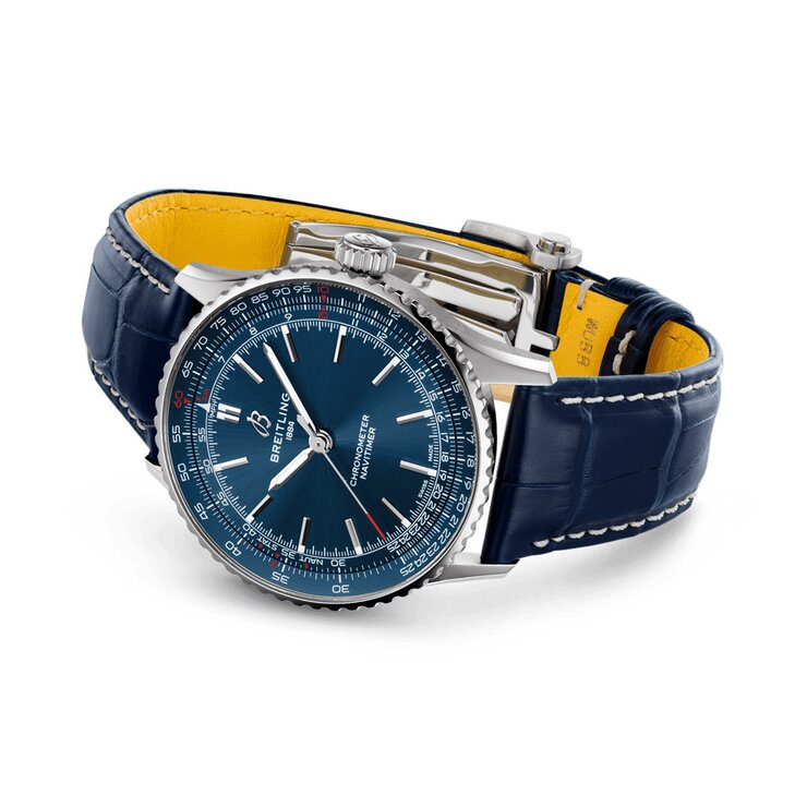 Breitling horloge met een kast in staal, met een wijzerplaat in het blauw en een diameter van 41