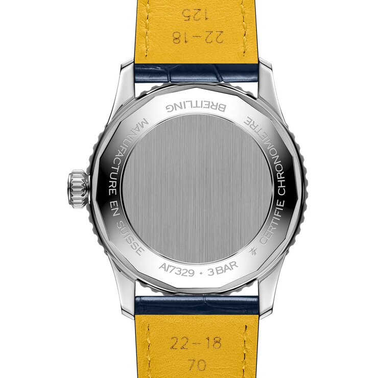 Breitling horloge met een kast in staal, met een wijzerplaat in het blauw en een diameter van 41