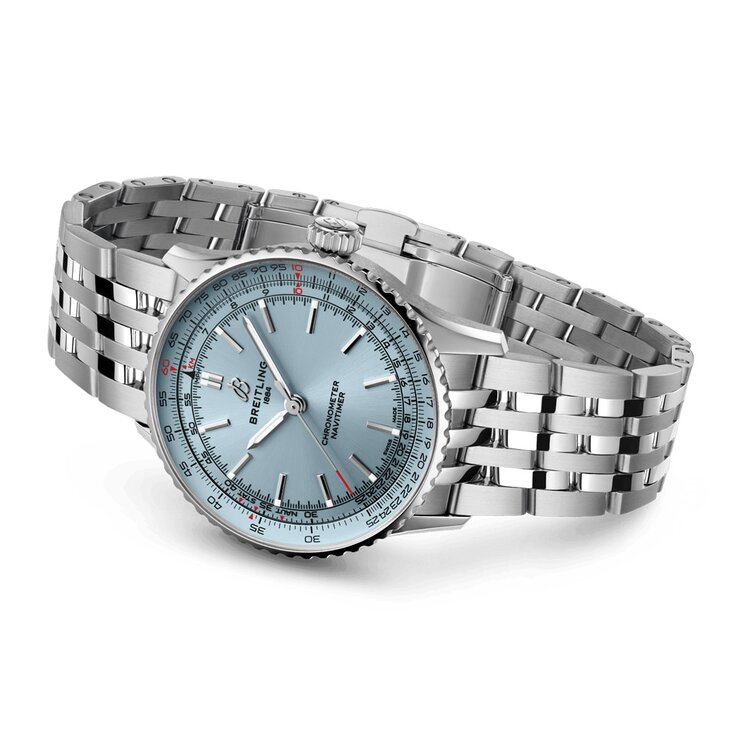 Breitling horloge met een kast in staal, met een wijzerplaat in het blauw en een diameter van 41 mm