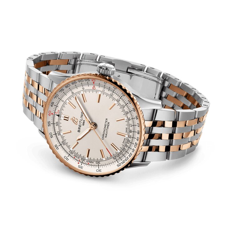 Breitling horloge met een kast in staal, met een wijzerplaat in het beige en een diameter van 41 mm