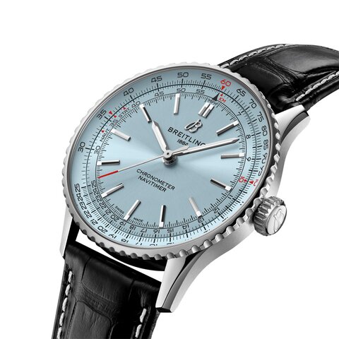 Breitling horloge met een kast in staal, met een wijzerplaat in het blauw en een diameter van 41 mm