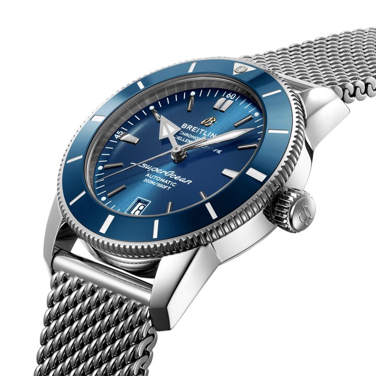 Breitling horloge met een kast in staal, met een wijzerplaat in het blauw en een diameter van 42