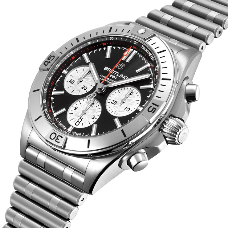 Breitling horloge met een kast in staal, met een wijzerplaat in het zwart en een diameter van 42