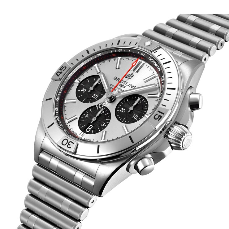 Breitling horloge met een kast in staal, met een wijzerplaat in het zilver en een diameter van 42 mm