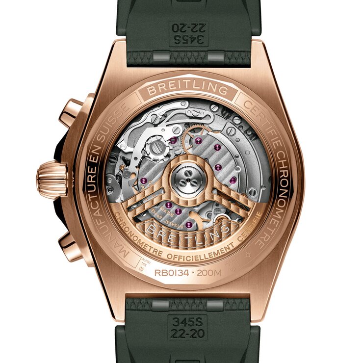 Breitling horloge met een kast in rosé goud, met een wijzerplaat in het groen en een diameter van 42