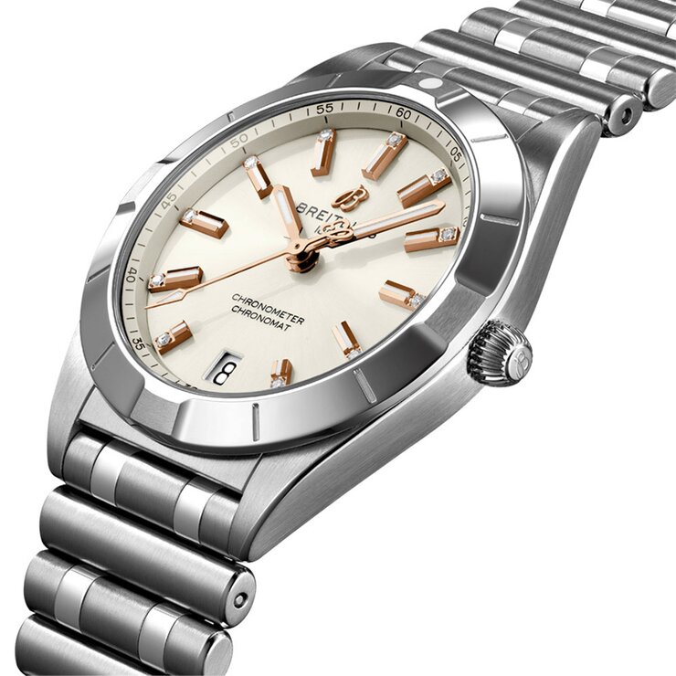 Breitling horloge met een kast in staal, met een wijzerplaat in het zilver met briljant en een diameter van 32 mm