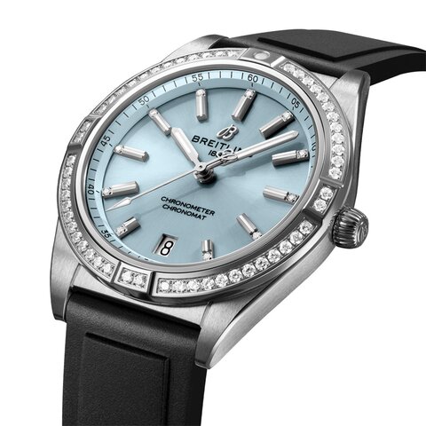 Breitling horloge met een kast in staal, met een wijzerplaat in het blauw met briljant en een diameter van 36 mm