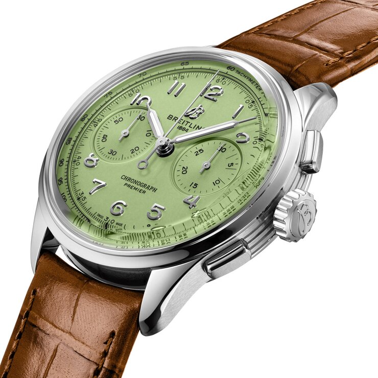 Breitling horloge met een kast in staal, met een wijzerplaat in het groen en een diameter van 40