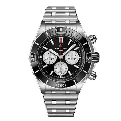 Breitling horloge met een kast in staal, met een wijzerplaat in het zwart en een diameter van 44 mm