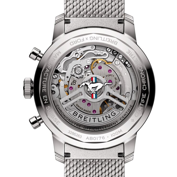 Breitling horloge met een kast in staal, met een wijzerplaat in het groen en een diameter van 41