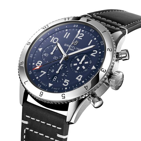 Breitling horloge met een kast in staal, met een wijzerplaat in het blauw en een diameter van 46 mm