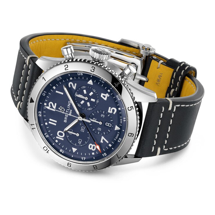 Breitling horloge met een kast in staal, met een wijzerplaat in het blauw en een diameter van 46 mm