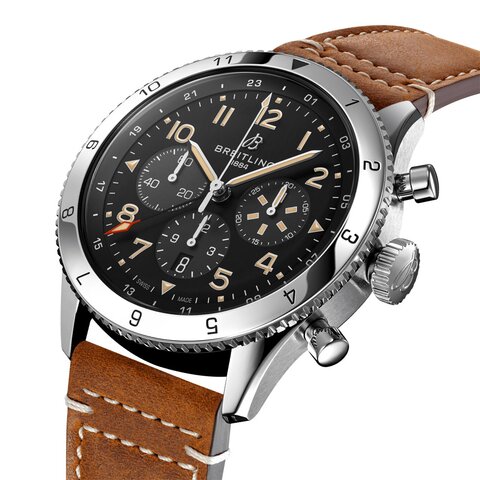 Breitling horloge met een kast in staal, met een wijzerplaat in het zwart en een diameter van 46 mm
