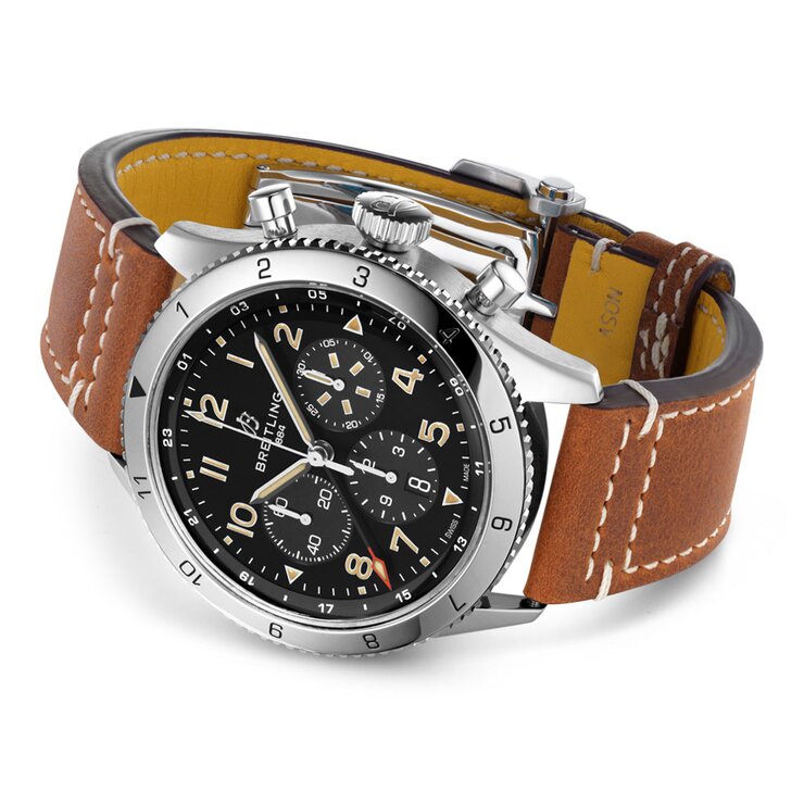 Breitling horloge met een kast in staal, met een wijzerplaat in het zwart en een diameter van 46 mm