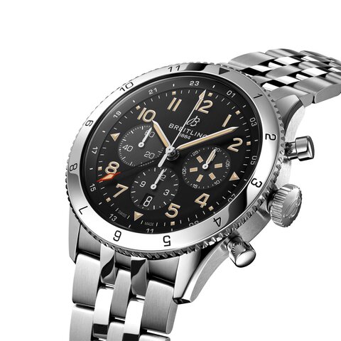 Breitling horloge met een kast in staal, met een wijzerplaat in het zwart en een diameter van 46 mm