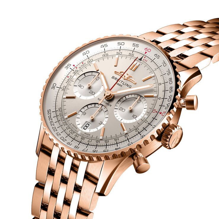 Breitling horloge met een kast in rosé goud, met een wijzerplaat in het zilver en een diameter van 41 mm