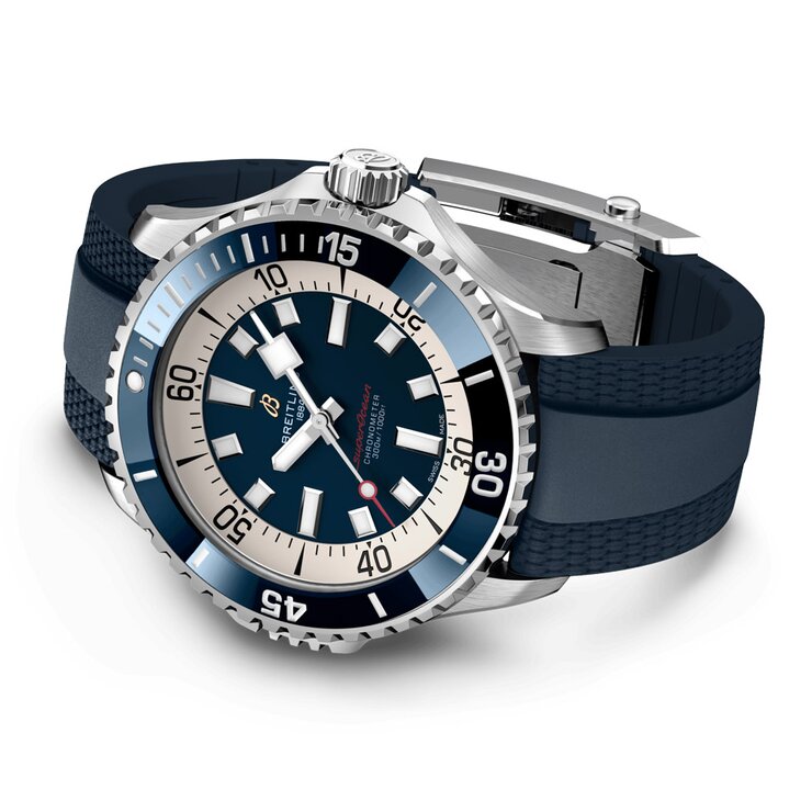 Breitling horloge met een kast in staal, met een wijzerplaat in het blauw en een diameter van 46 mm