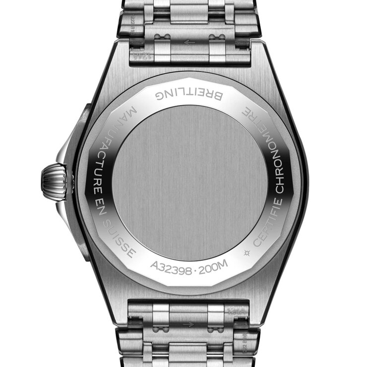 Breitling horloge met een kast in staal, met een wijzerplaat in het wit en een diameter van 40