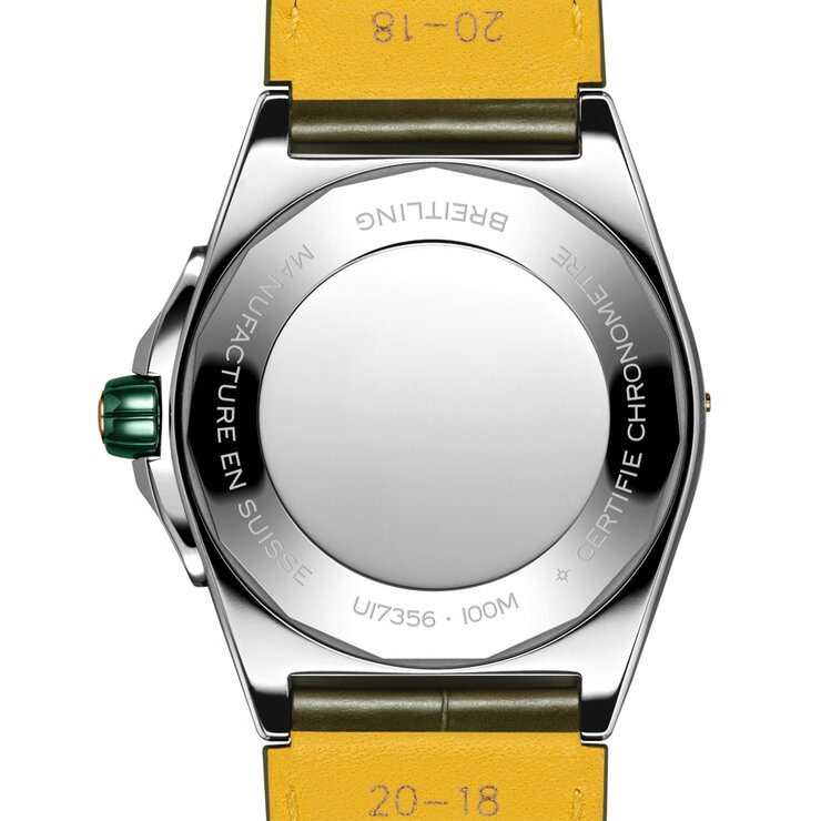 Breitling horloge met een kast in rosé goud op staal, met een wijzerplaat in het groen en een diameter van 38