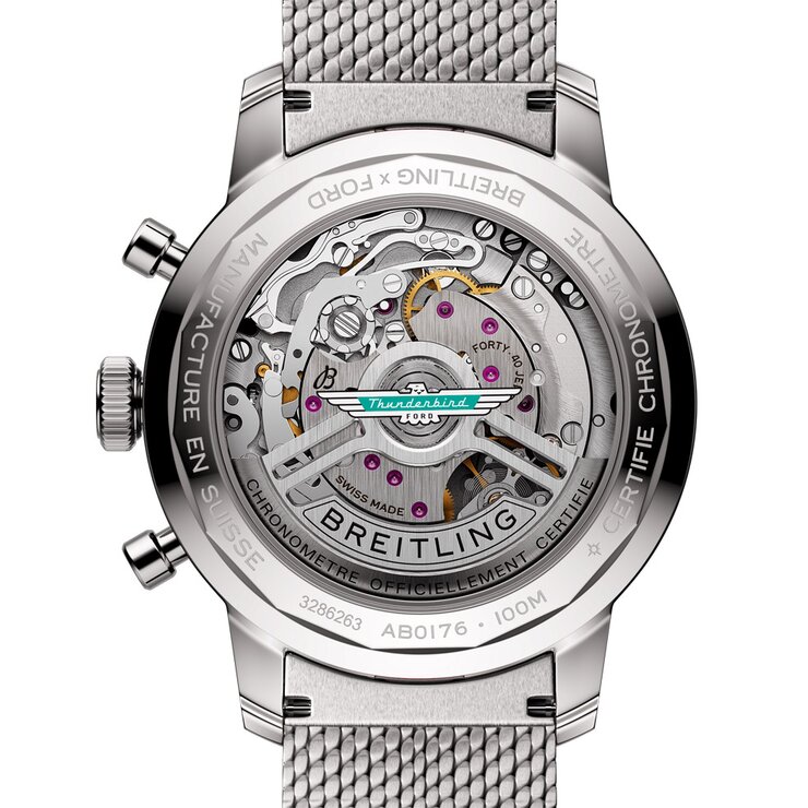 Breitling horloge met een kast in staal, met een wijzerplaat in het wit en een diameter van 41 mm