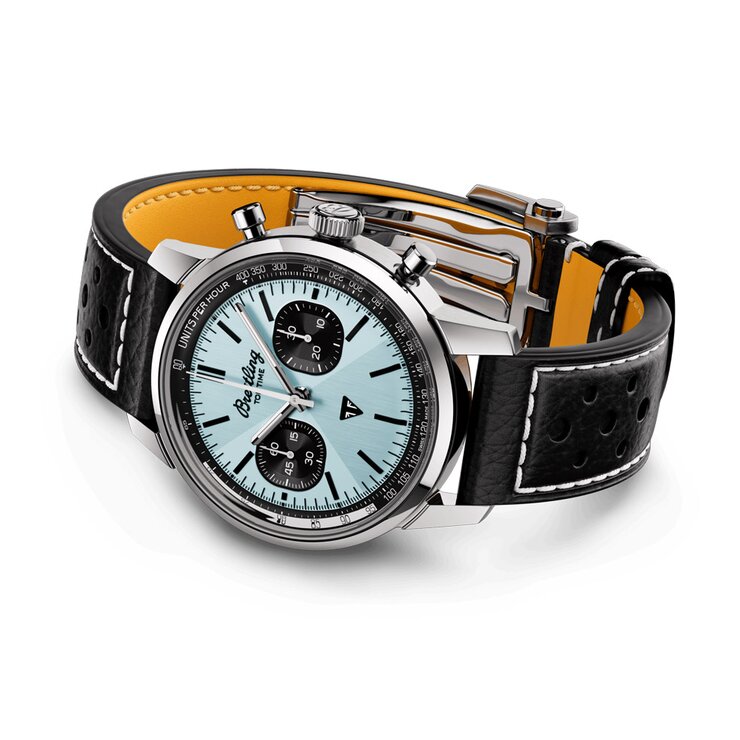 Breitling horloge met een kast in staal, met een wijzerplaat in het blauw en een diameter van 41