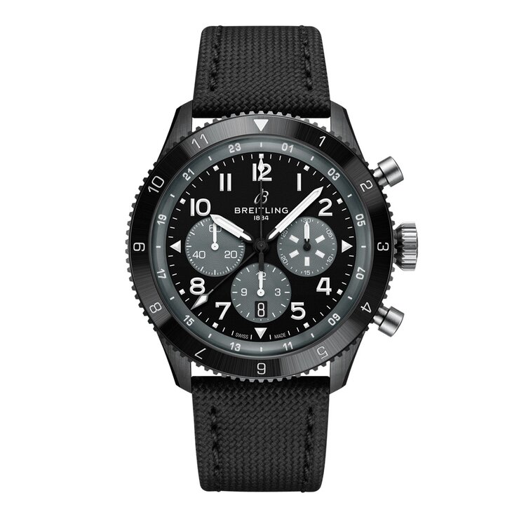 Breitling horloge met een kast in keramiek, met een wijzerplaat in het zwart en een diameter van 46