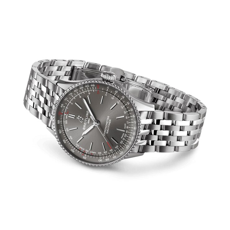 Breitling horloge met een kast in staal, met een wijzerplaat in het grijs en een diameter van 36 mm