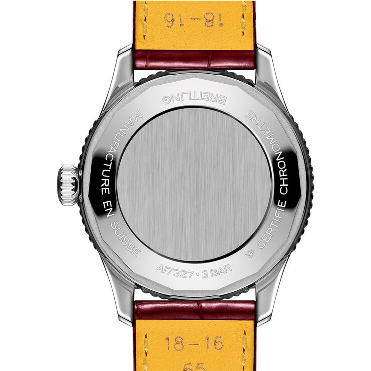 Breitling horloge met een kast in staal, met een wijzerplaat in het beige en een diameter van 36