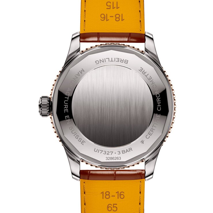 Breitling horloge met een kast in staal, met een wijzerplaat in het parelmoer met  briljant en een diameter van 36 mm