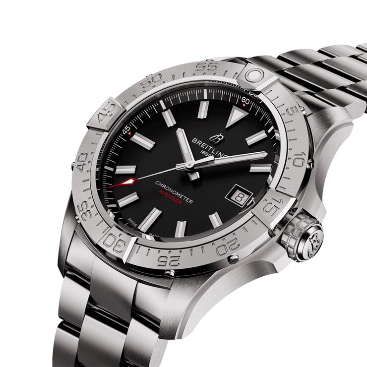 Breitling horloge met een kast in staal, met een wijzerplaat in het zwart en een diameter van 42