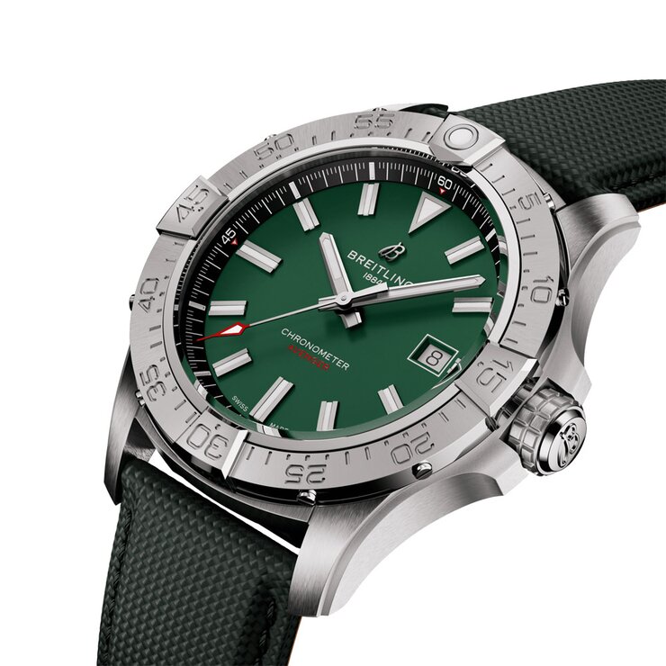 Breitling horloge met een kast in staal, met een wijzerplaat in het groen en een diameter van 42 mm